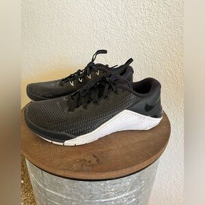 Nike Metcon 5 Training Shoes Women Size 6.5 Multicolor